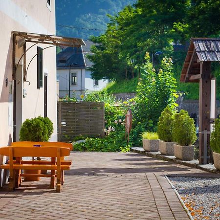 Apartma Na Starem Placu Idrija Bagian luar foto