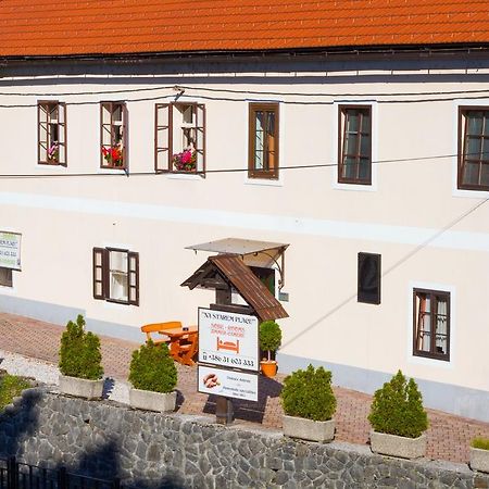 Apartma Na Starem Placu Idrija Bagian luar foto