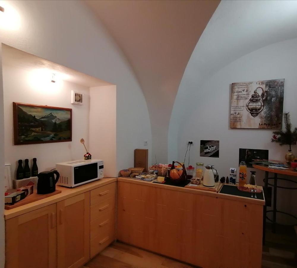 Apartma Na Starem Placu Idrija Bagian luar foto
