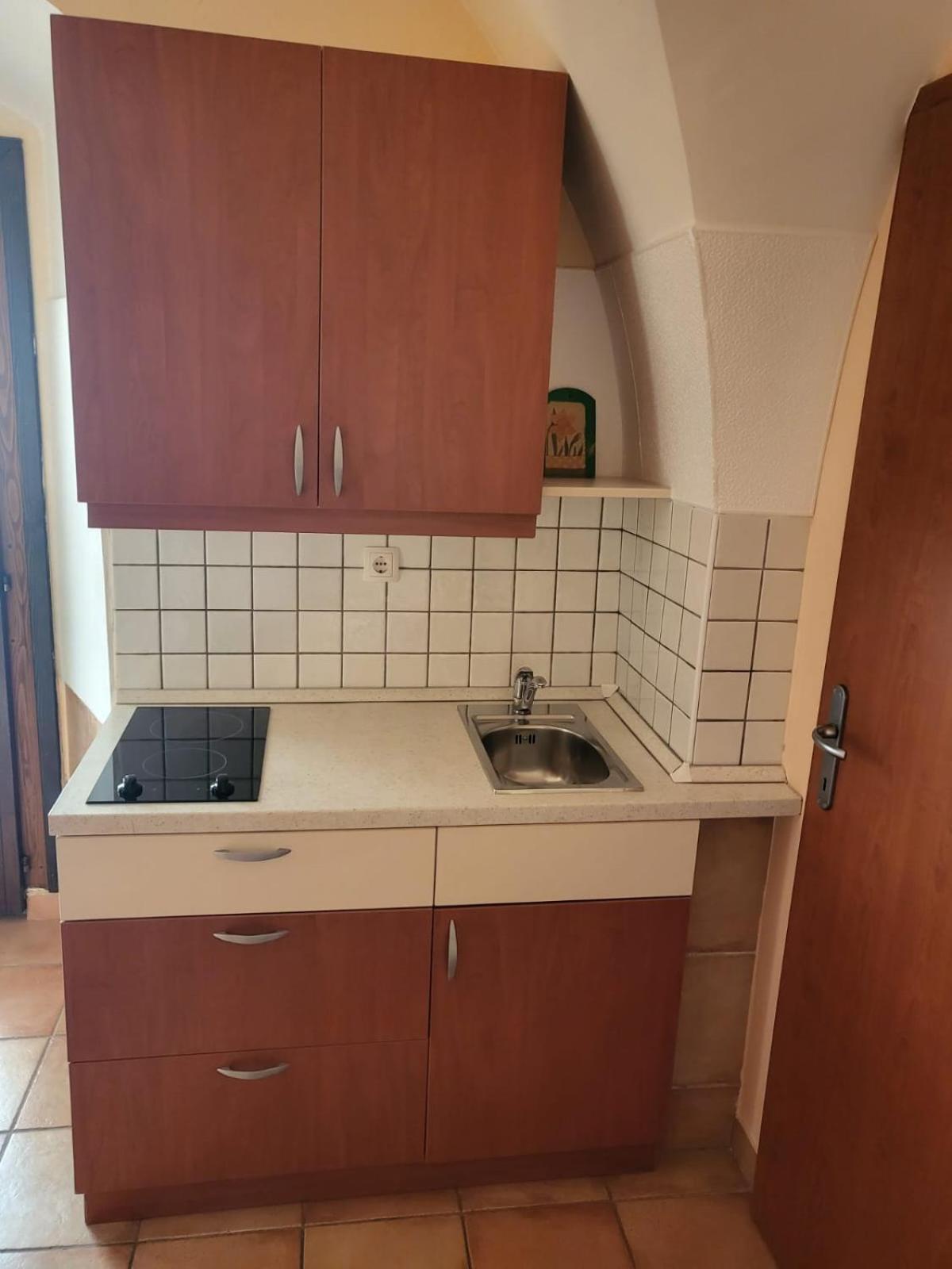 Apartma Na Starem Placu Apartment Idrija Bagian luar foto